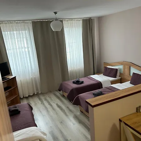 H-T-L Apartamenty Junior Nowa Sol Exterior photo