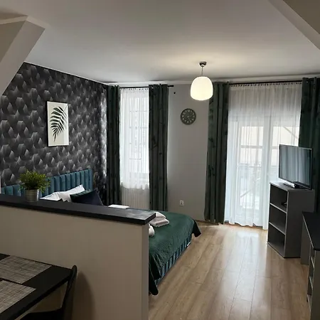 H-T-L Apartamenty Junior Nowa Sol Exterior photo